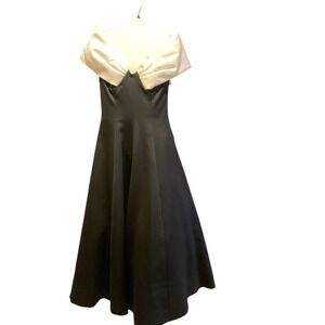 Victor Costa for Neiman Marcus Black Off Shoulder Bow Gown Dress Formal Evening